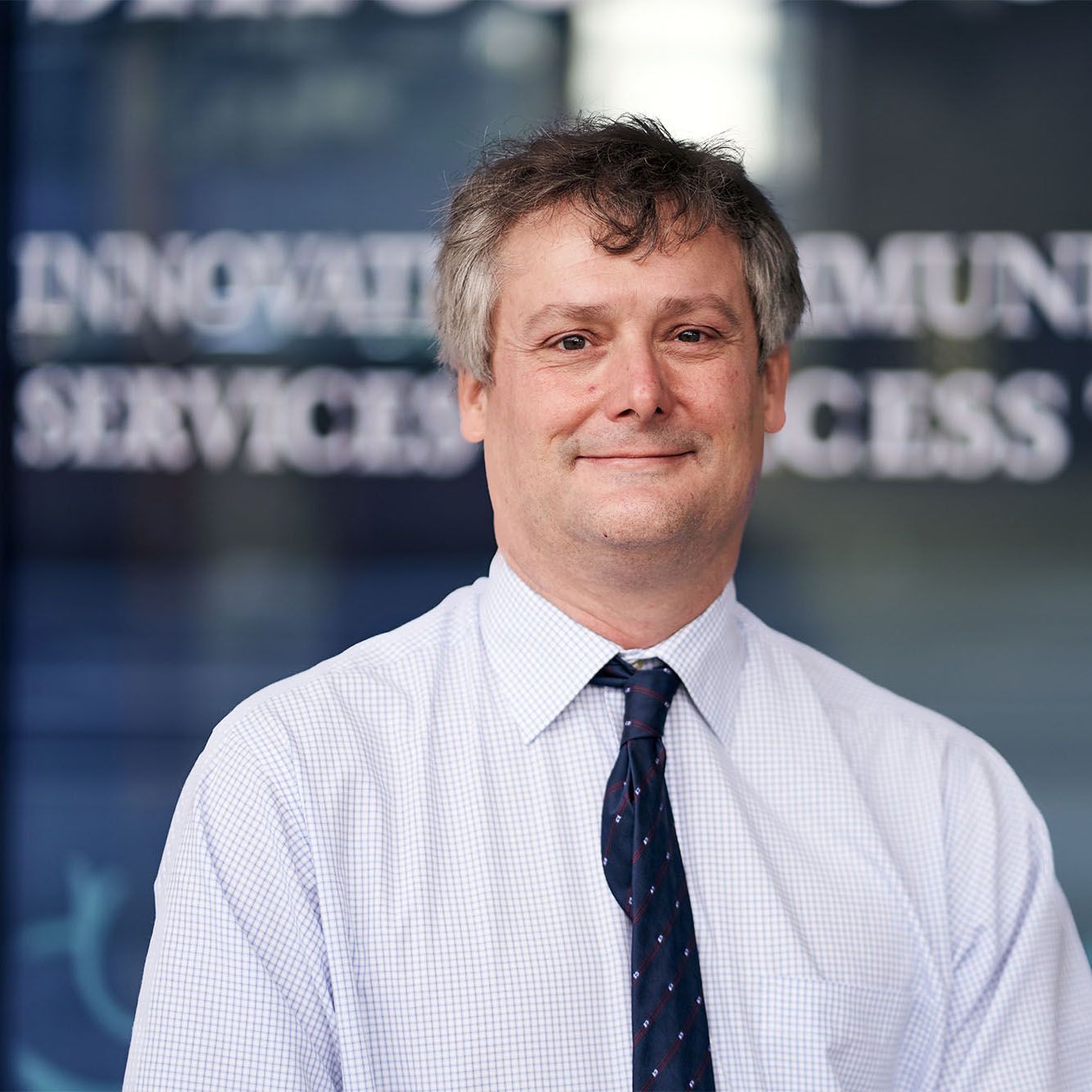 Dr Nick Holliday